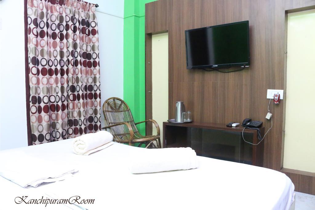 Elements Hostel Chennai Cameră foto